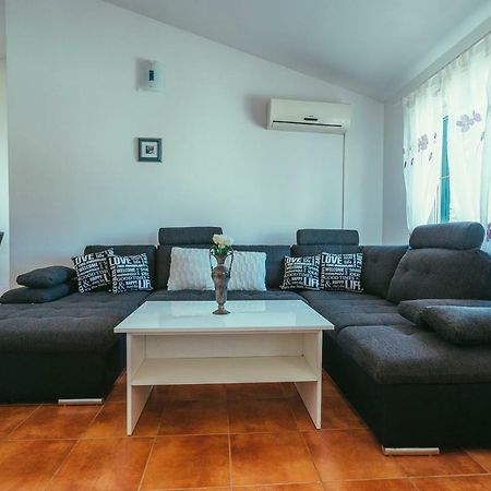 Villa Relax 벨리키 드르베닉 외부 사진