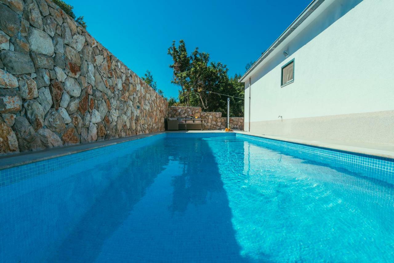 Villa Relax 벨리키 드르베닉 외부 사진